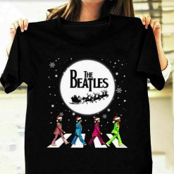 Top Santa The Beatles Walking Across Abbey Road Christmas Unisex T-Shirt