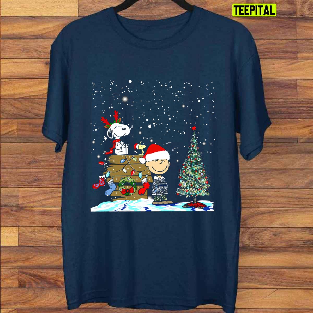 Holiday Snoopy Woodstock Charlie Brown Peanuts Friends Christmas Unisex T-Shirt
