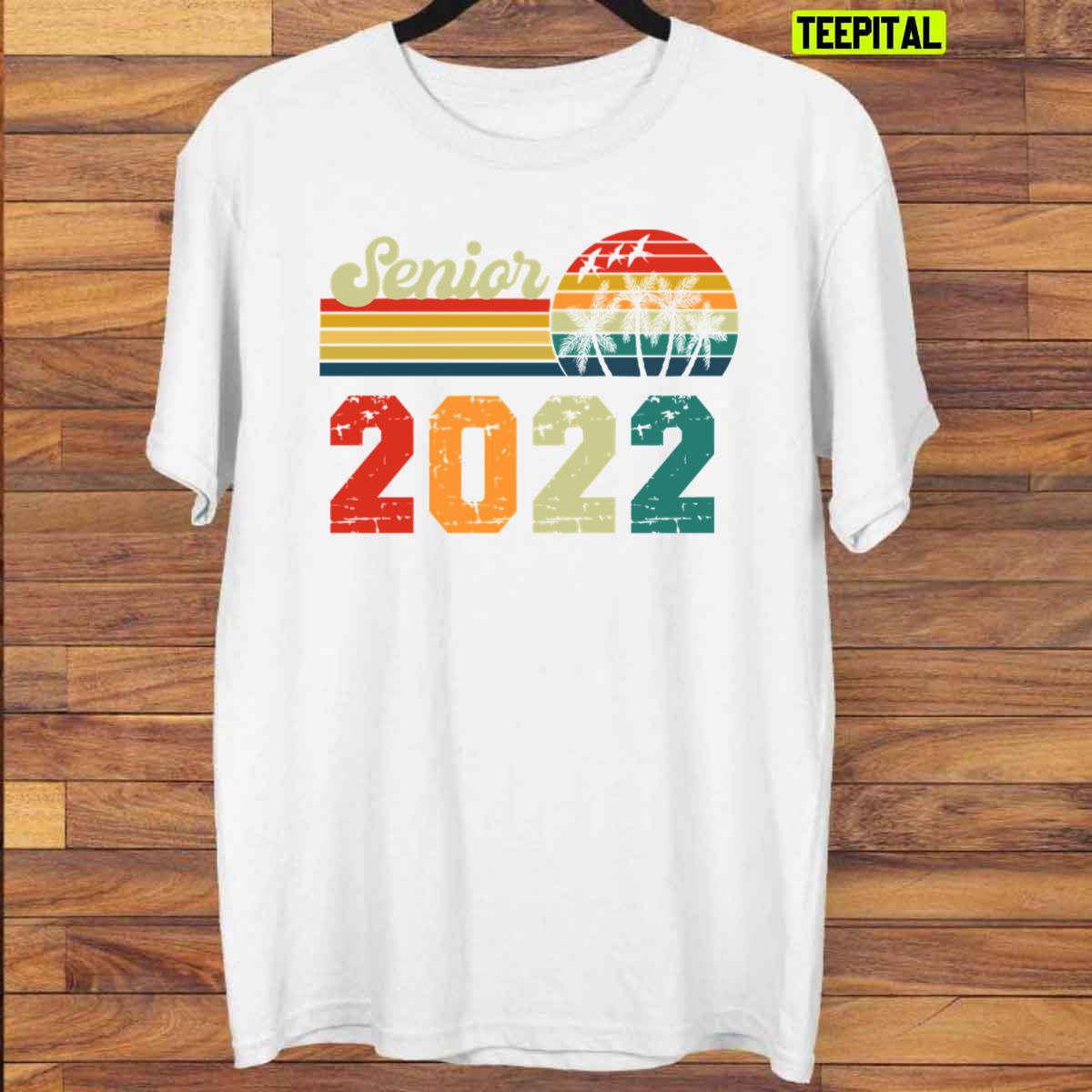 Senior 2022 Vintage Sweatshirt T-Shirt