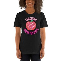 Apple Hearts Teaching Sweethearts Unisex T-Shirt