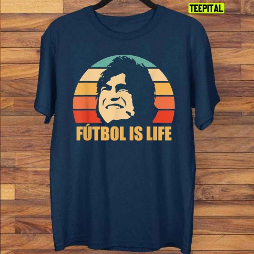 Futbol Is Life Retro Vintage Movie Football Funny Sayings Unisex T-Shirt