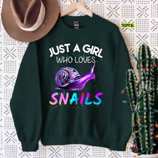 Just A Girl Who Loves Snails Unisex Sweatshirt