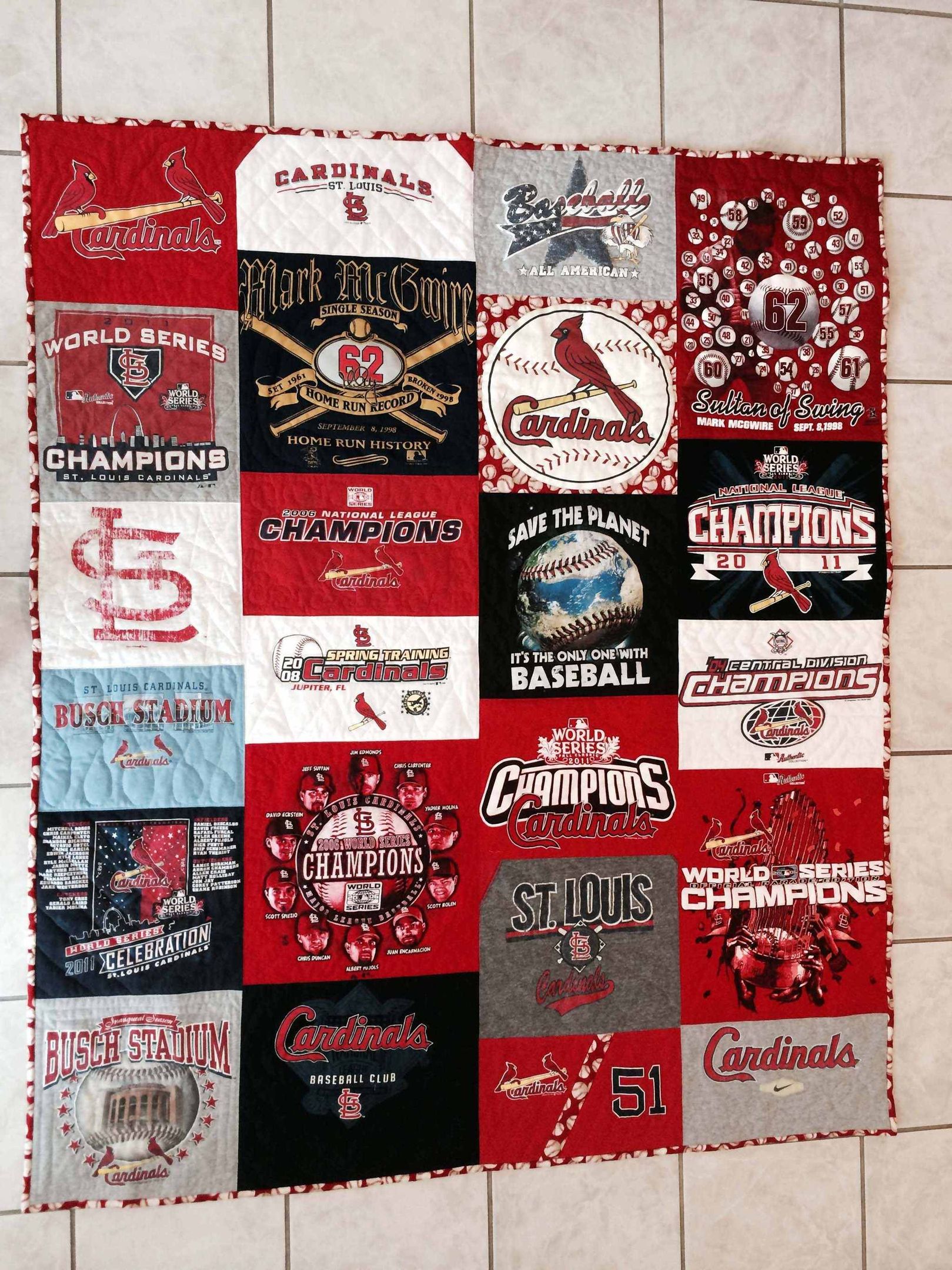 Limited Edition St Louis Cardinals Quilt Blanket