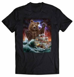 Monster Grizzly Bear Ambushes A Royal Navy Ship – Short-Sleeve Unisex T-Shirt