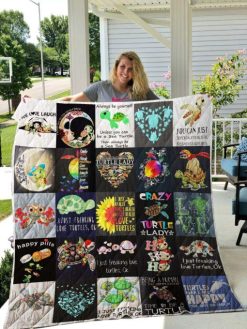 Turtle shirt Quilt Blanket