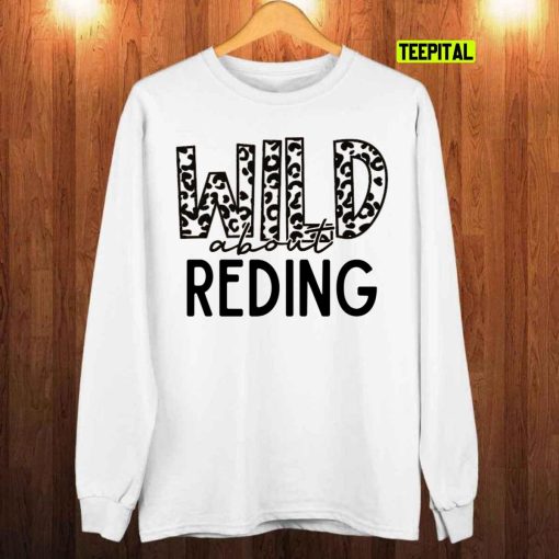 Wild About Reading Leopard Pattern Unisex T-Shirt