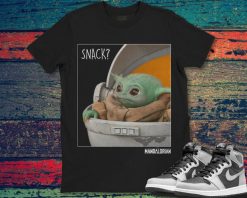 Baby Yoda Star Wars The Mandalorian The Child Snack Time T-Shirt
