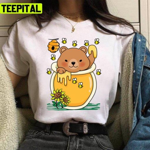 Bear Honey Jar With Bee Illustration Unisex T-Shirt