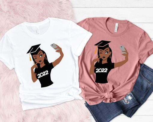 Black Woman Selfie 2022 Graduation Day Unisex T-Shirt