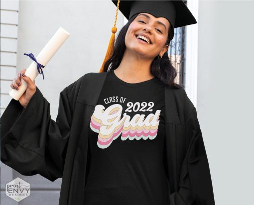 Class Of 2022 Grad Vintage Design Graduation Day Unisex T-Shirt