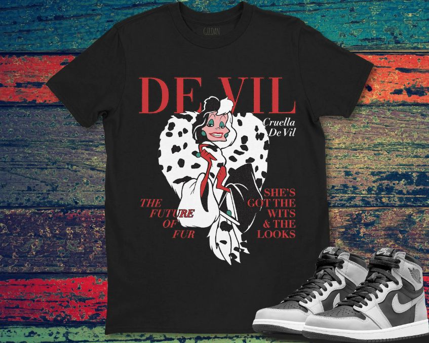 Disney Villains Cruella De Vil Magazine Cover Unisex Gift T-Shirt