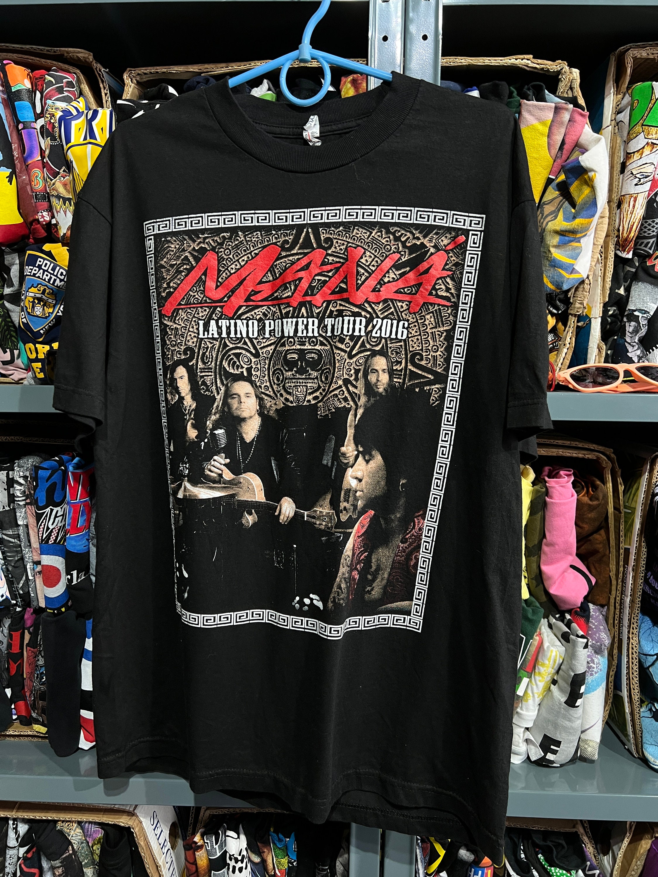Latino Power Tour 2016 Mana Unisex T-Shirt