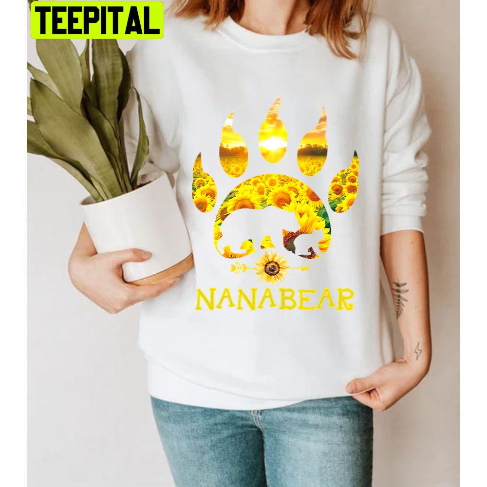 Nana Bear Sunflower Mother’s Day Unisex T-Shirt