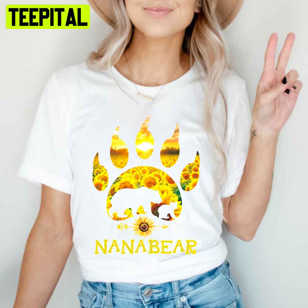 Nana Bear Sunflower Mother’s Day Unisex T-Shirt