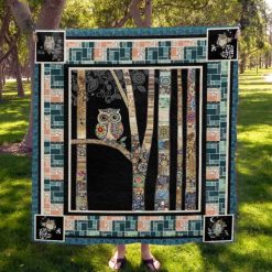 Owl On The Tree Quilt Blanket