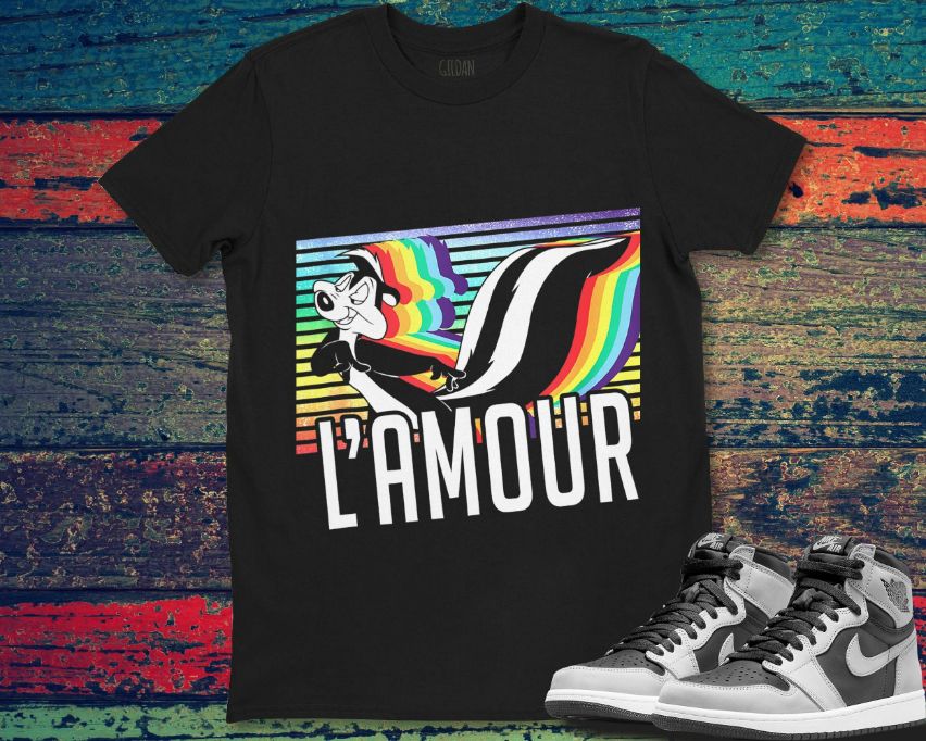 Pepe Le Pew Rainbow Lamour Funny Unisex Gift T-Shirt