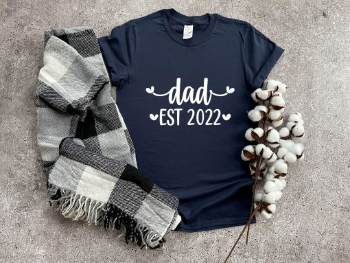 Sweet Heart Dad Est 2022 Happy Father’s Day Unisex T-Shirt