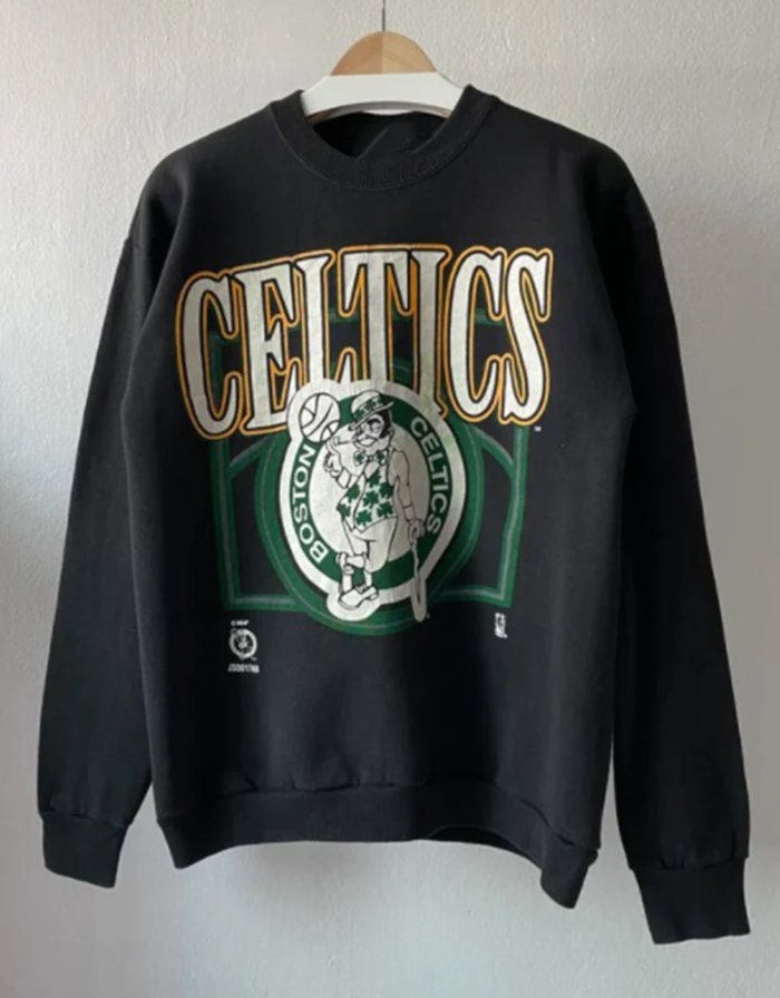 Vintage 90s Big Logo Boston Celtics Basketball Unisex T-Shirt