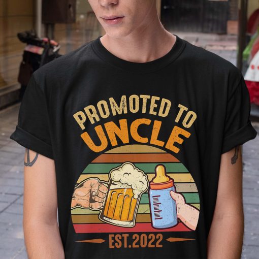 Vintage Promoted To Uncle Est 2022 Happy Father’s Day Unisex T-Shirt