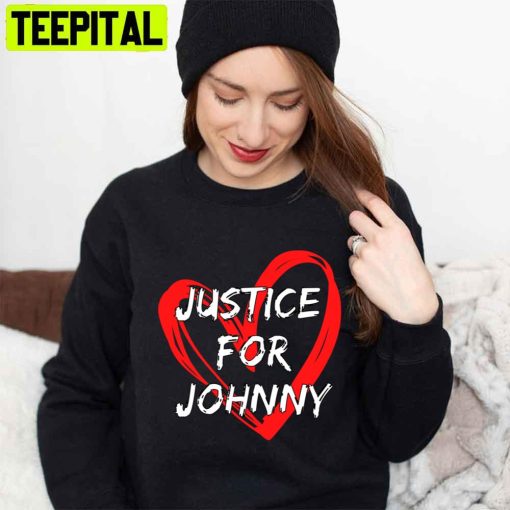 Red Heart Justice For Johnny Depp Unisex T-Shirt