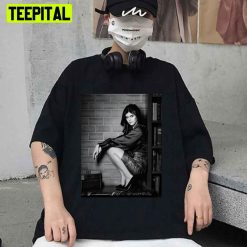 Black Art Alexandra Daddario Unisex T-Shirt