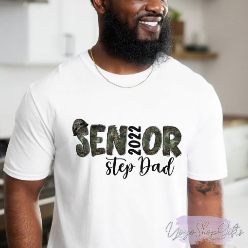 Senior 2022 Dad Father’s Day Gift Veteran Camouflage Pattern Military Dad Unisex T-Shirt