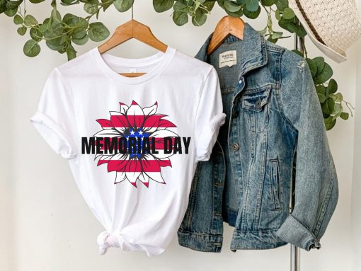 Sunflower American Flag Memorial Day Unisex T-Shirt