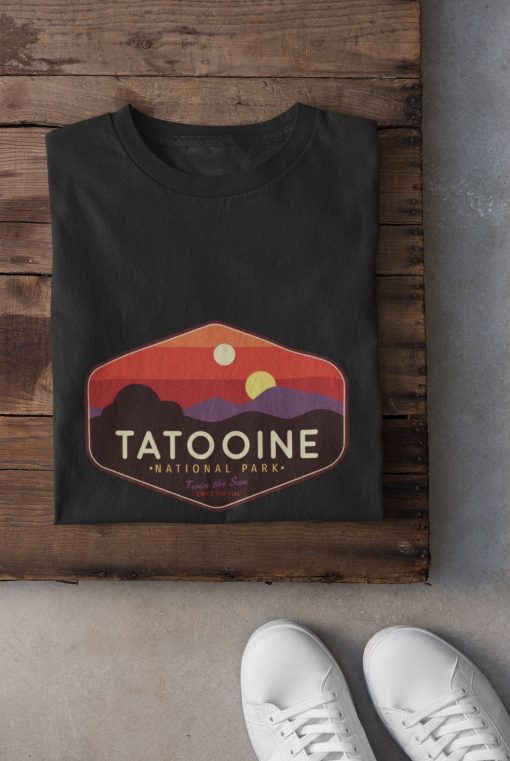 Tatooine Sunset Star Wars Tatooine Luke Skywalker Disney Unisex T-Shirt