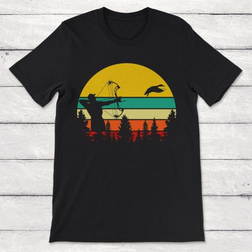 Vintage Sunrise Retro Sunset Bow Hunter Duck Hunting Unisex T-Shirt