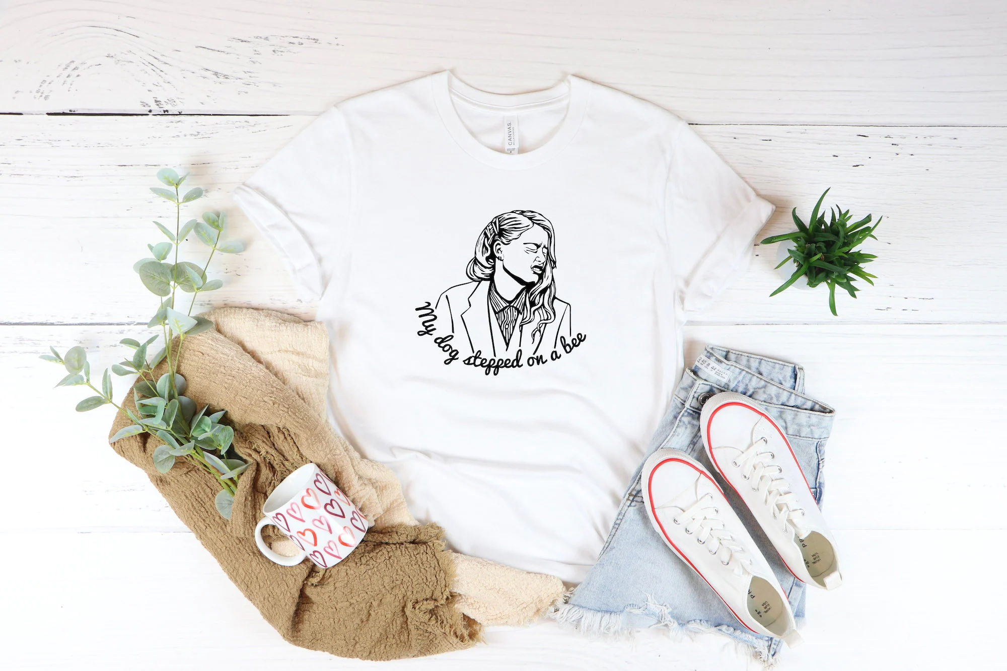 My Dog Stepped On A Bee Amber Heard Said Justice For Johnny Depp Unisex  T-Shirt – Teepital – Everyday New Aesthetic Designs