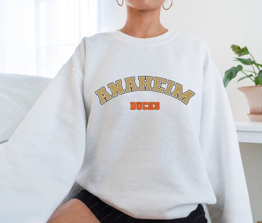 Anaheim Ducks Vintage Art Unisex Sweatshirt