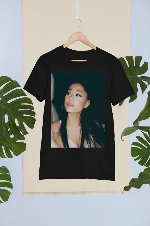 Ariana Grande Vintage Unisex Sweatshirt