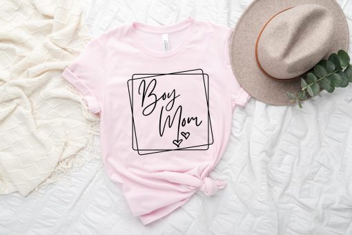 Boy Mom White Art Unisex T-Shirt