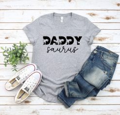 Daddysaurus Father’s Day Unisex T-Shirt