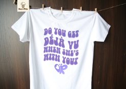 Do You Get Deja Vu When She’s With You Unisex T-Shirt