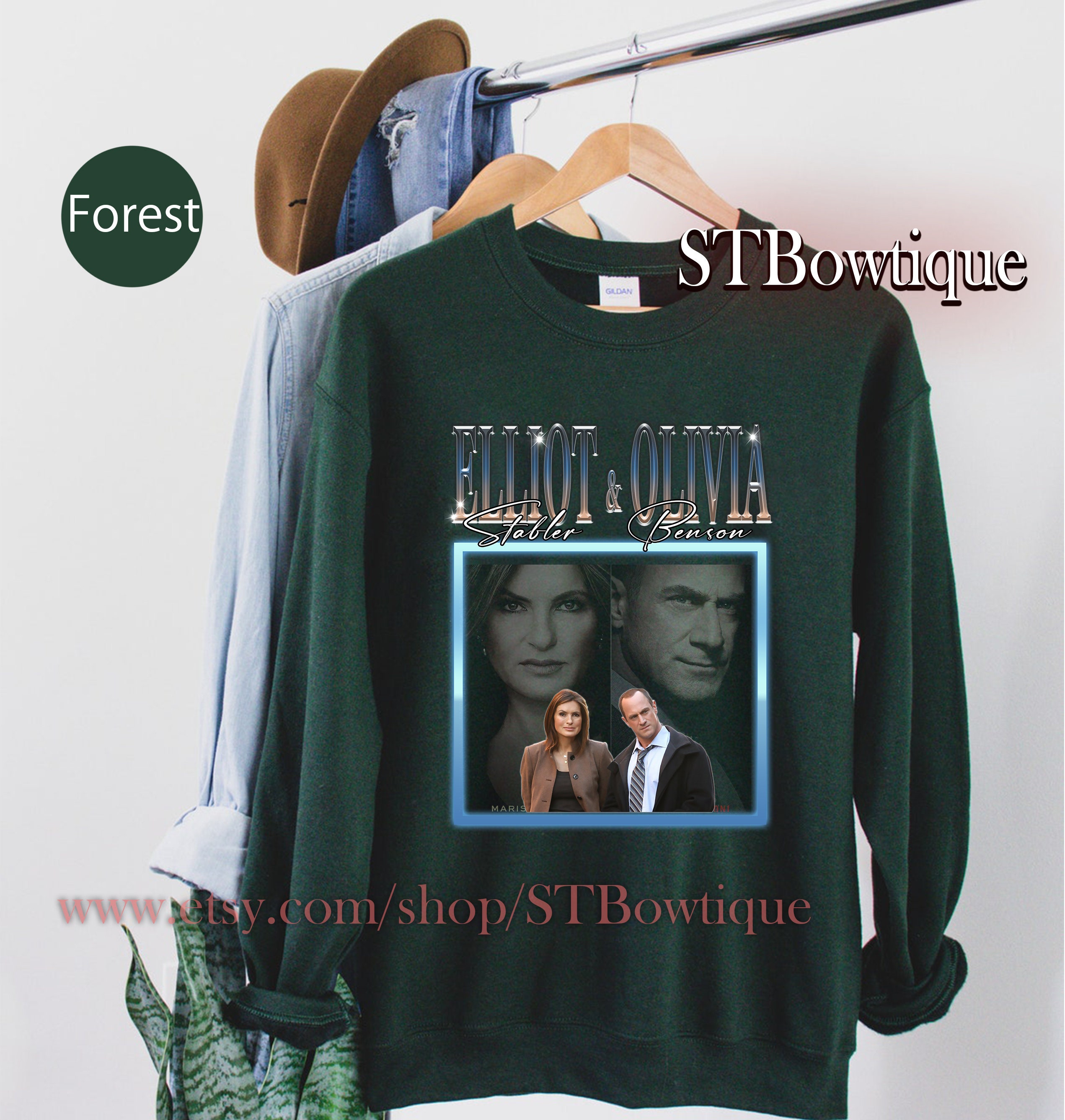Elliot Stabler And Olivia Benson Vintage 90s Law And Order Svu Couple Unisex T-Shirt