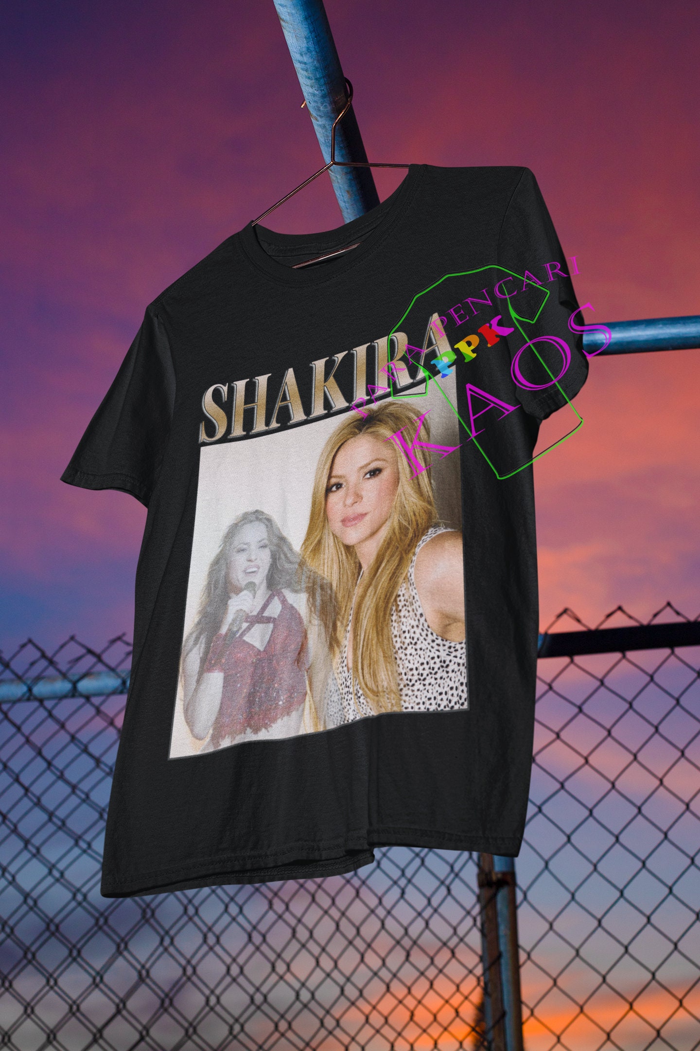 Shakira Retro Unisex T-Shirt