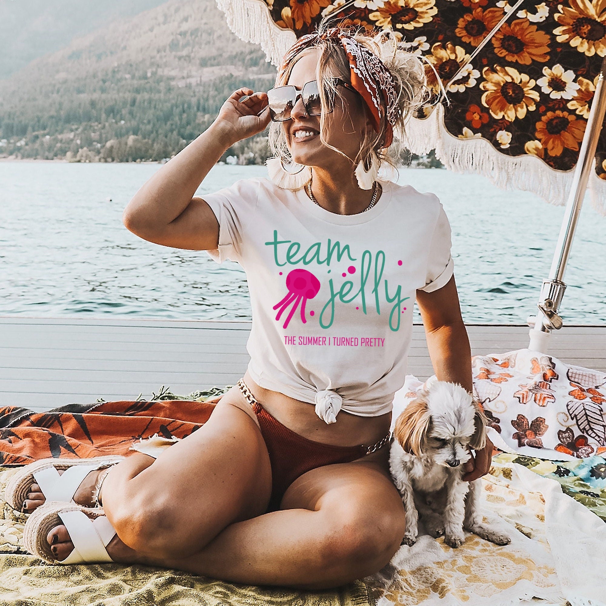 https://teepital.com/wp-content/uploads/2022/06/team-jelly-the-summer-i-turned-pretty-cousins-beach-unisex-tshirtjkywc.jpg