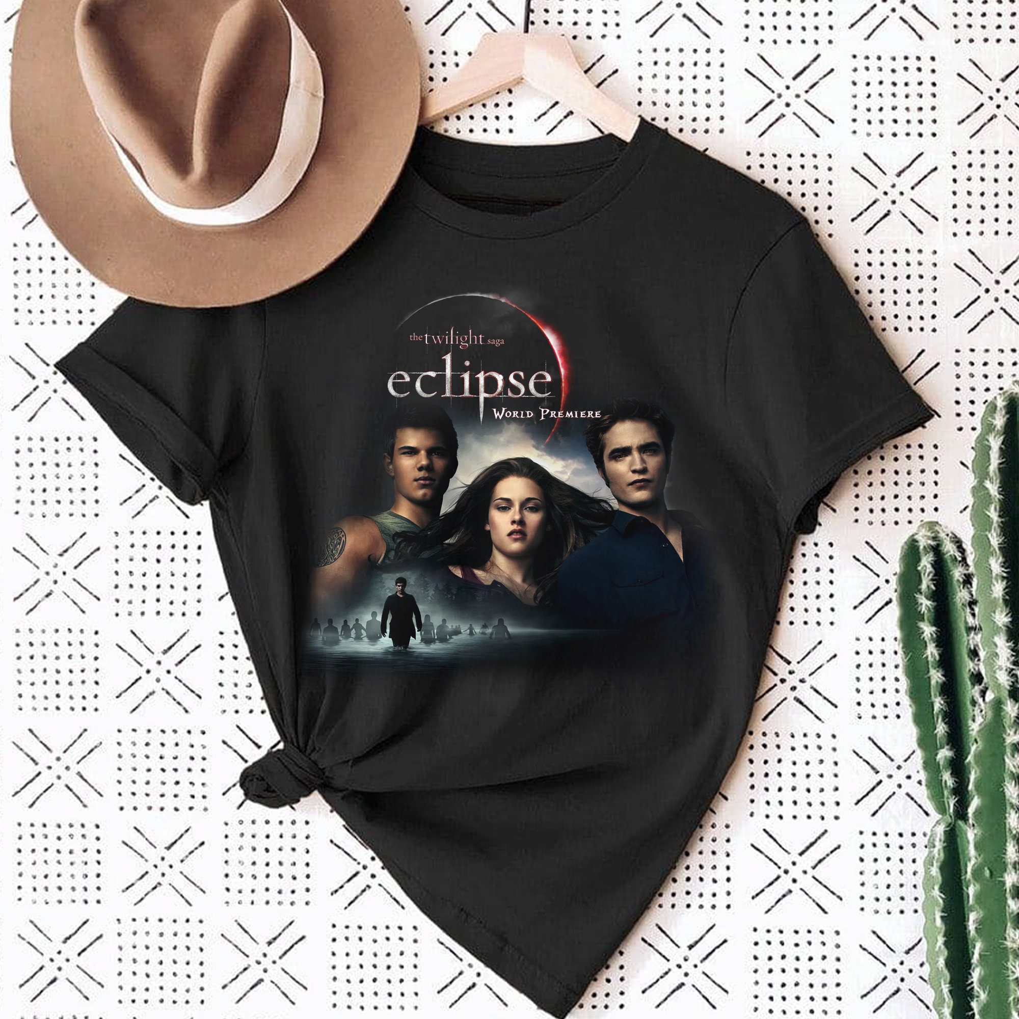The Twilight Saga Eclipse World Edward Cullen Bella Swan Jacob Black Vampire Graphic Unisex T-Shirt