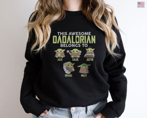 This Awesome Dadalorian Belongs To Personalized Dad Star Wars Baby Yoda Fathers Day Unisex T-Shirt