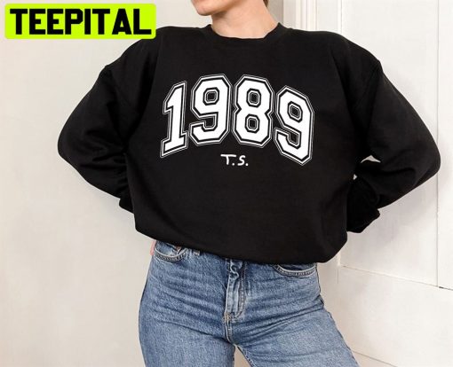 1989 Classic Design Unisex Sweatshirt