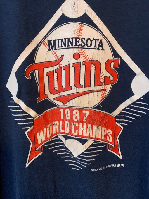 80s Minnesota Twins 1987 World Series Champions Large T-Shirt