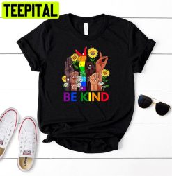 Be Kind Sign Language Lgbtq+ Gay Pride Unisex T-Shirt