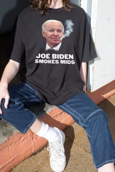 Biden Smokes Mids Funny Parody Unisex T-Shirt