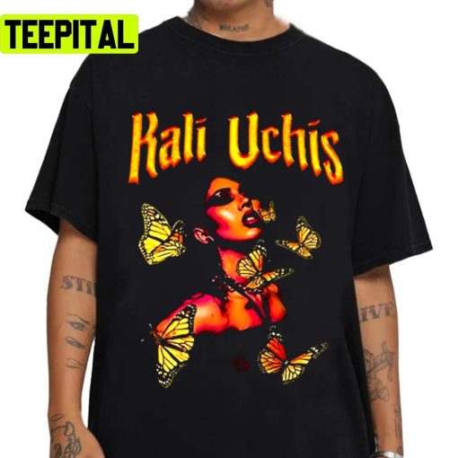 Butterflies Dark Design Retro Kali Uchis Unsex T-Shirt