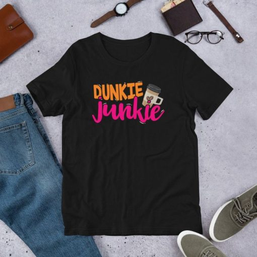 Dunkie Junkie  – Funny Coffee Lover Saying Short-Sleeve Unisex T-Shirt