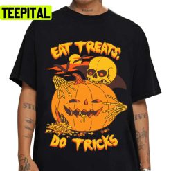 Eat Treats Do Tricks Funny Design For Halloween Unisex T-Shirt