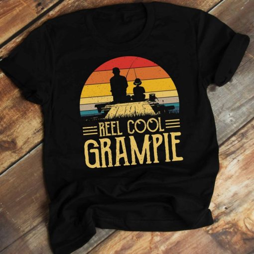 Fishing For Grandpa Reel Cool Grampie Fathers Day Gift for Dad Gift for Him Mens T-Shirt