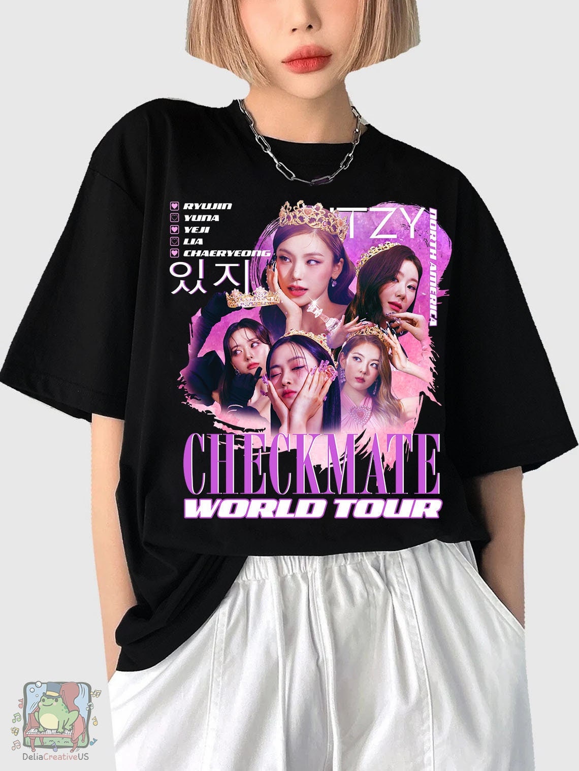 Itzy Checkmate World Tour 2022 Itzy Itzy Crazy In Love Unisex T-Shirt