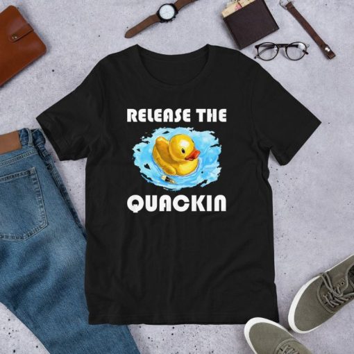 Release The Quackin Funny Rubber Duck Pun – Bubble Bath Pun Short-Sleeve Unisex T-Shirt